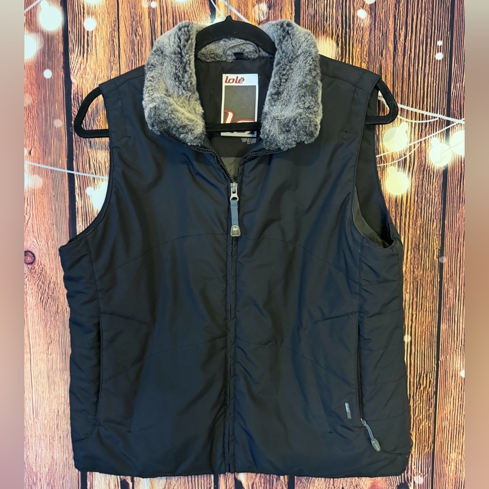 Lole Black Vest with Faux Fur Collar